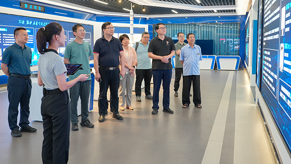 博云新材冯志荣总裁率高管团队莅临AG恒峰科技考察交流 (1).png 博云新材冯志荣总裁率高管团队莅临AG恒峰科技考察交流 (1).png