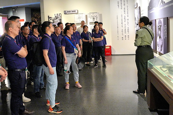 访名人故里 悟湖湘文化——AG恒峰科技开展主题活动 (5).JPG