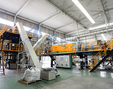 废旧锂电池回收处理成套设备（电池打粉线）